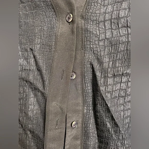 Vince Navy Long-Sleeve Crocodile-Embossed Blouse Size S - Picture 10 of 11